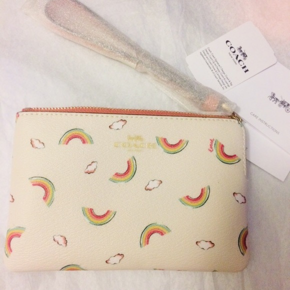 Last 1 ❤️ COACH CORNER ZIP WRISTLET  RAINBOW - Picture 3 of 6